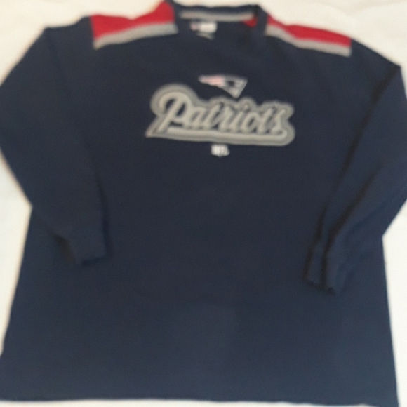NFL  Patriots top - Picture 2 of 8